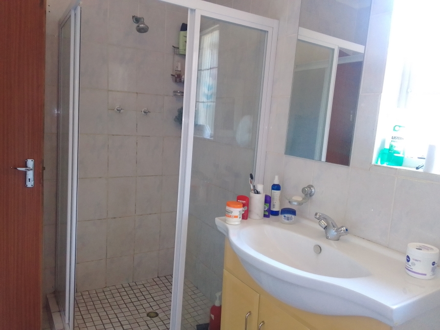 4 Bedroom Property for Sale in Geelhoutpark North West